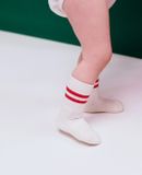 Kid&#039;s sports non-slip socks with red stripes