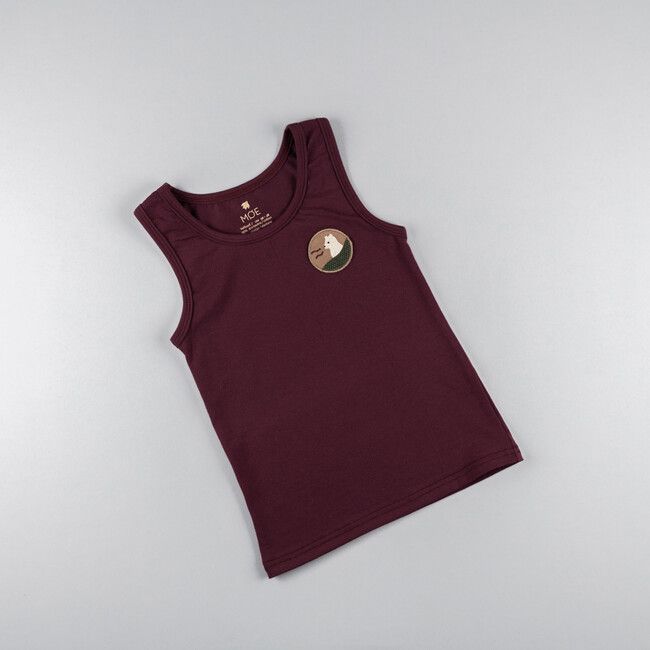 Children's burgundy tank top made of organic cotton with a playful patch